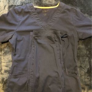 Womens scrubs